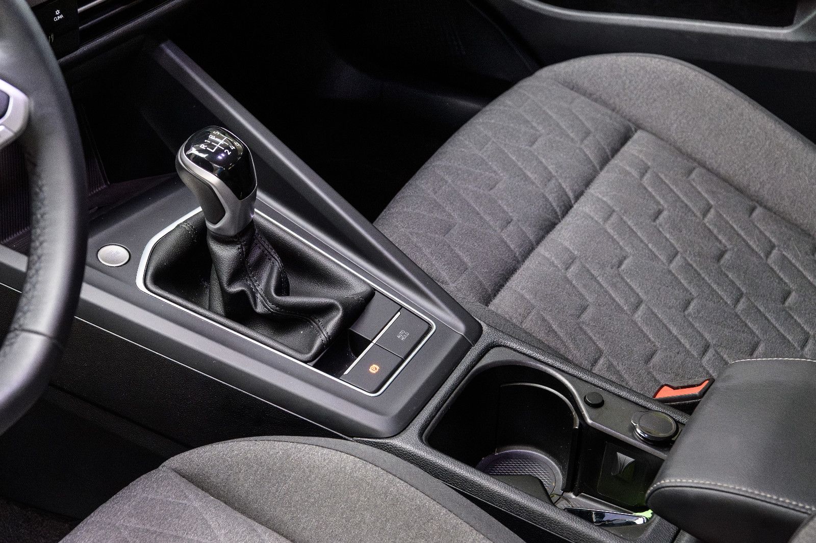 Fahrzeugabbildung Volkswagen Golf VIII. 1.5 TSI 110 kW *+LED+SHZ+ACC+RFK+LHZ