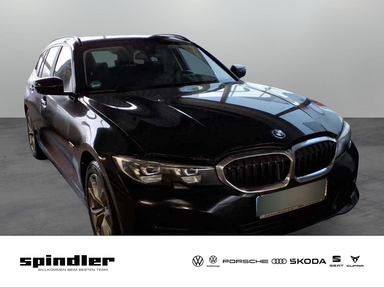 BMW 320 e XDrive / Connected, LiveCockpit, AHK, LED