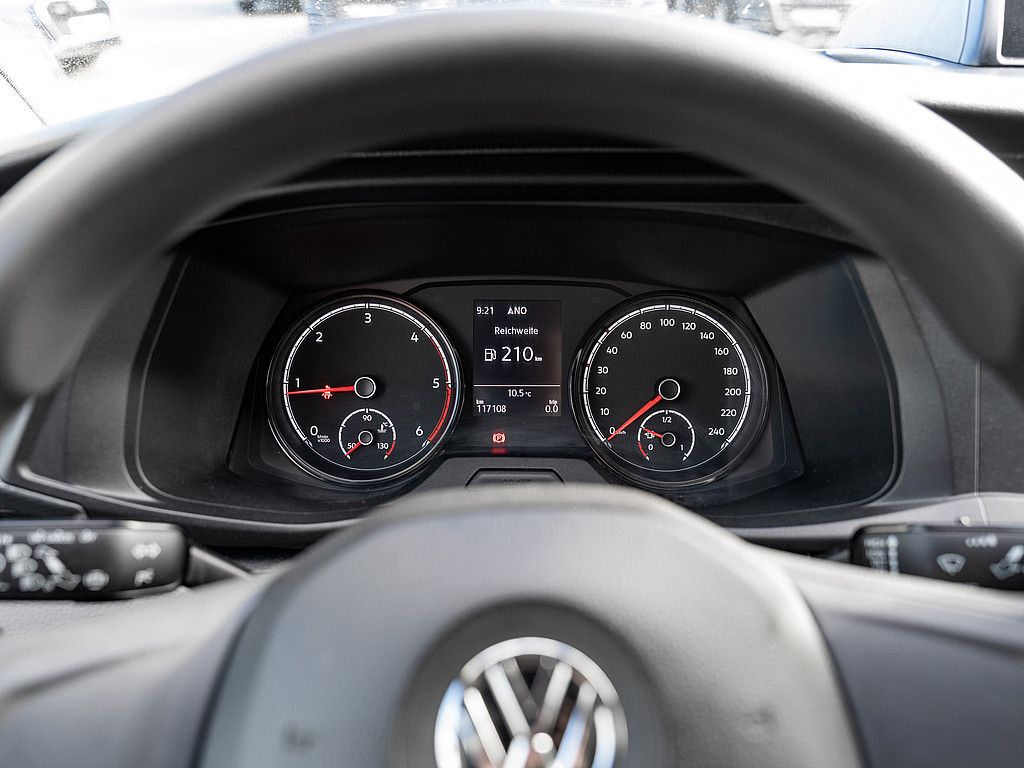 Fahrzeugabbildung Volkswagen T6.1 Transporter Kasten lang, 2.0 TDI 4M AHK NAV