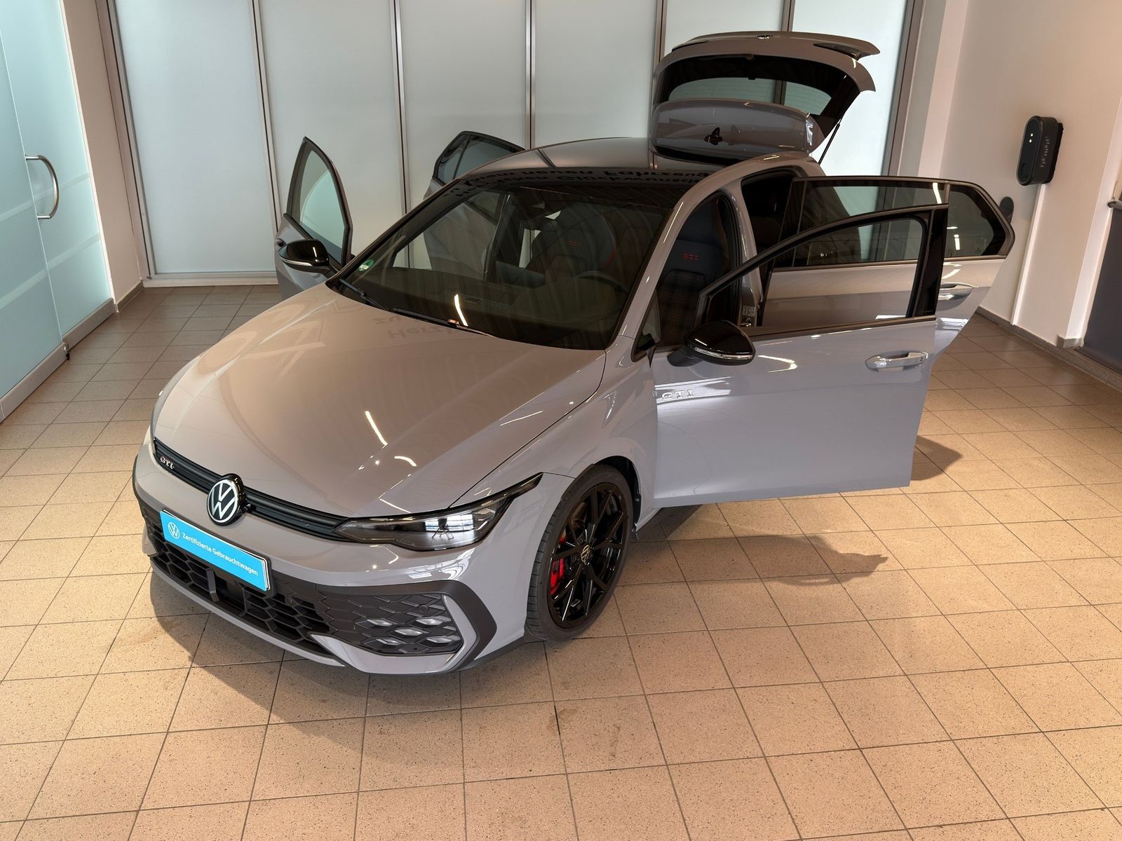 Volkswagen Golf GTI VIII 2.0 TSI LED-Matrix ACC R.-Kamera foto 2
