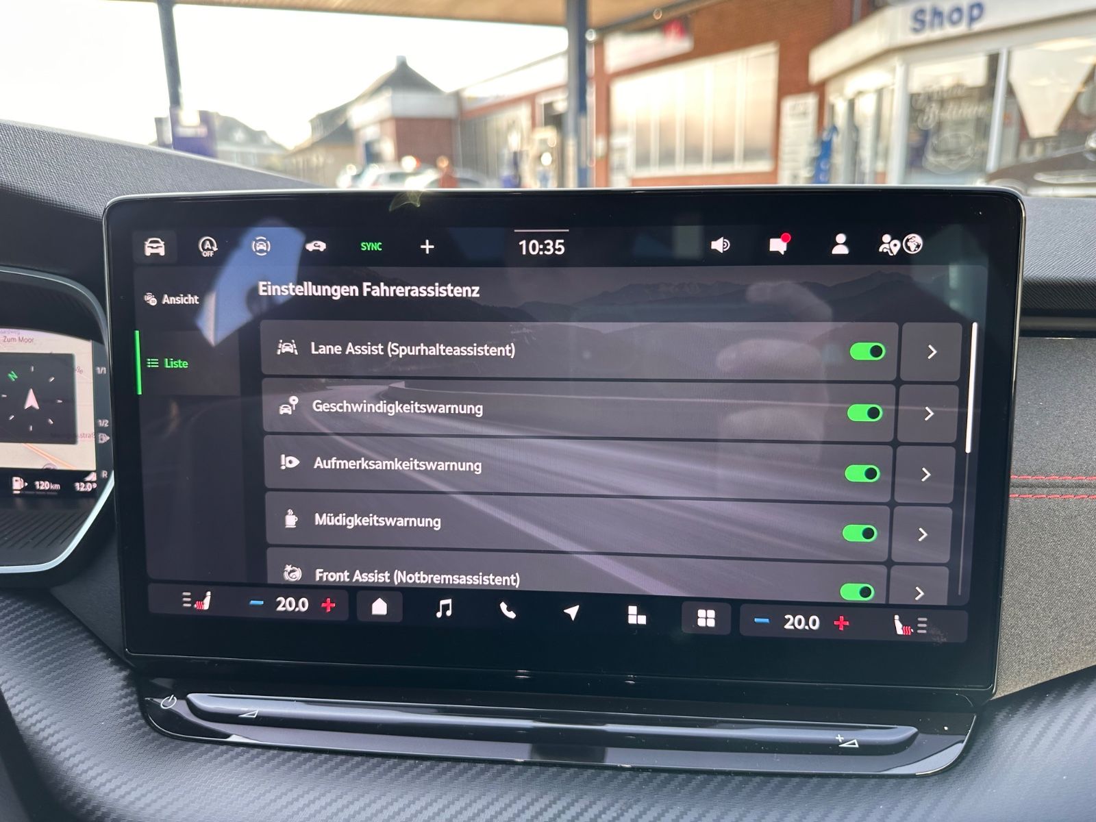 Fahrzeugabbildung SKODA Octavia Combi RS 2.0 TSI Matrix/Pano/Navi/ACC