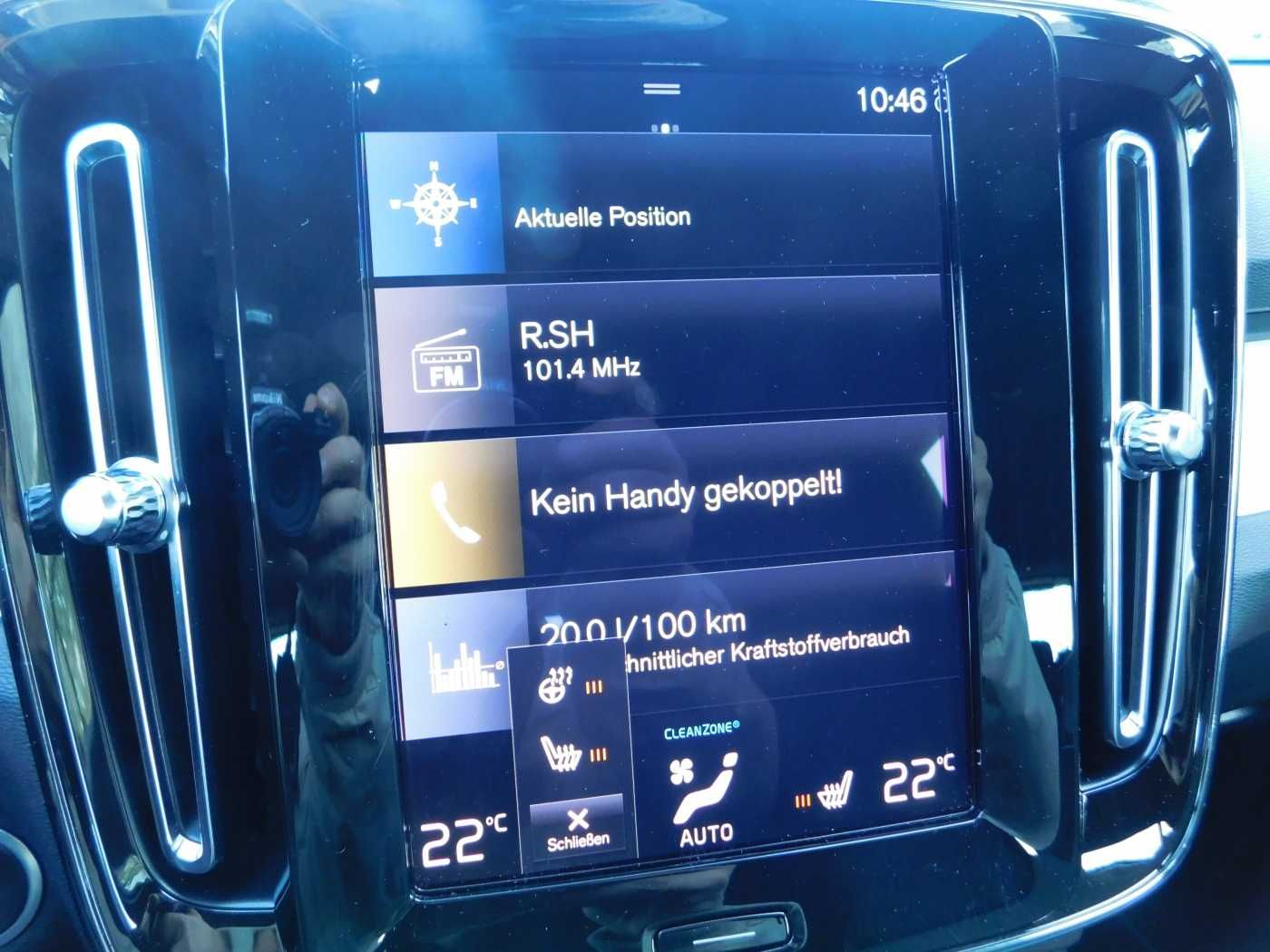 Fahrzeugabbildung Volvo XC40 Plug-In-Hybrid T4 Recharge DKG Plus Bright