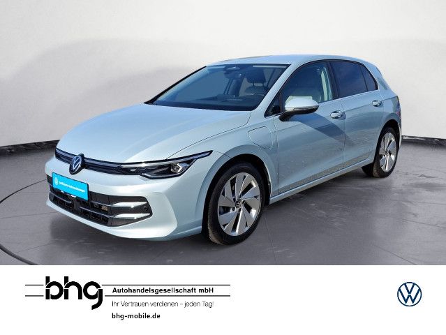 Volkswagen Golf 1.5 eHybrid DSG STYLE