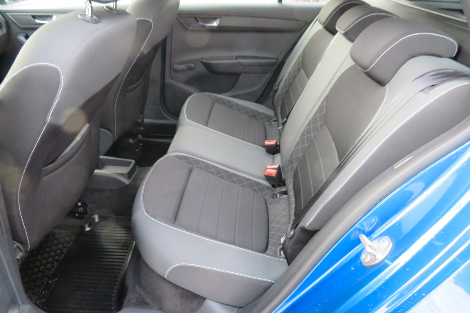 Fahrzeugabbildung SKODA Fabia Combi Ambition SITZH. KLIMA GRA GJ APP 1.H