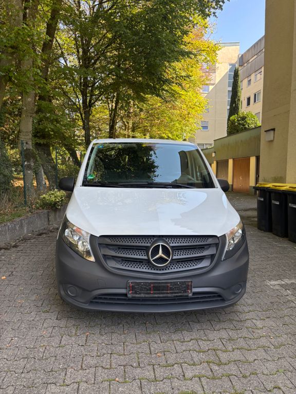 Image of Mercedes-Benz Vito