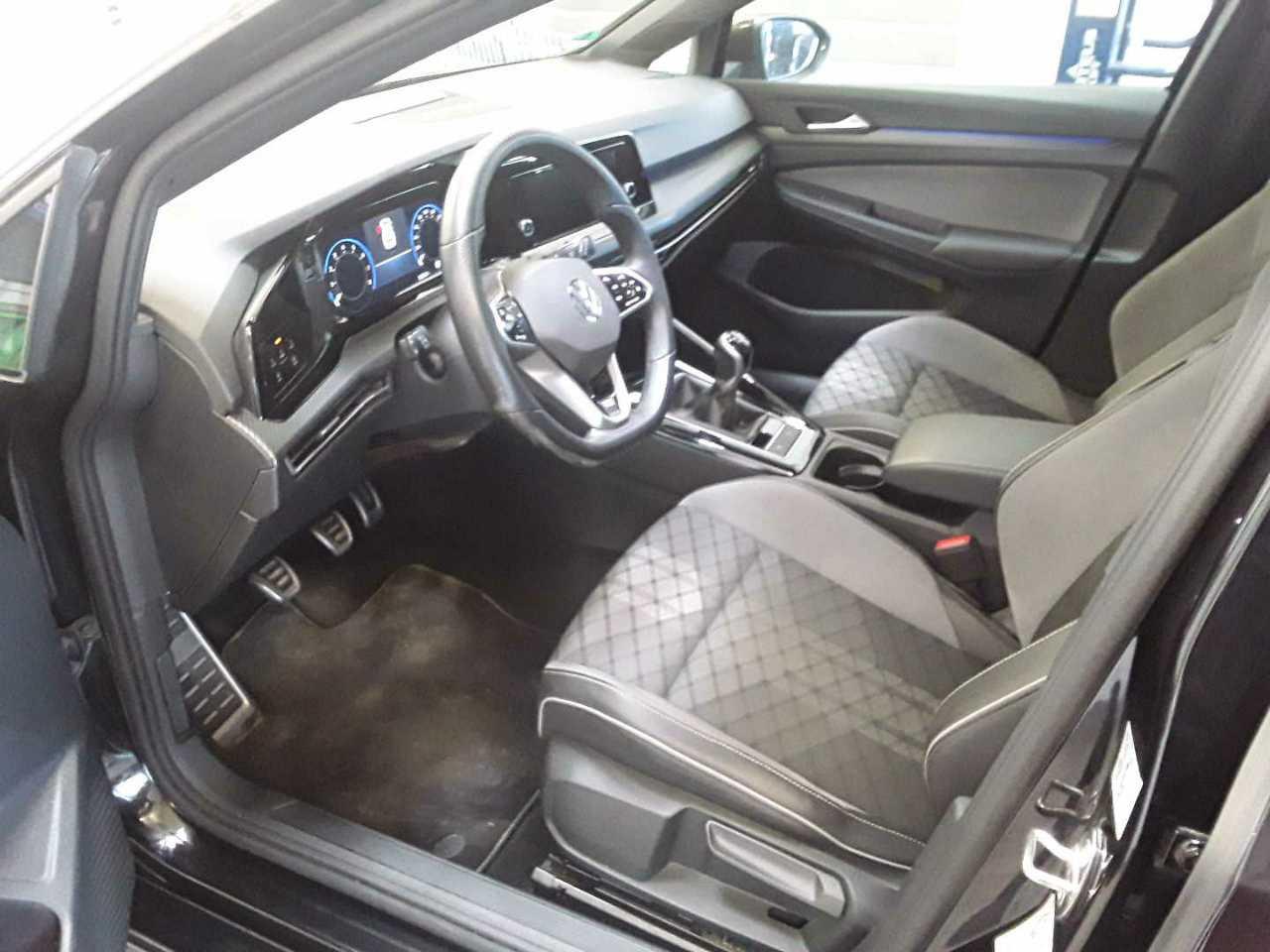 Volkswagen Golf VIII R-Line