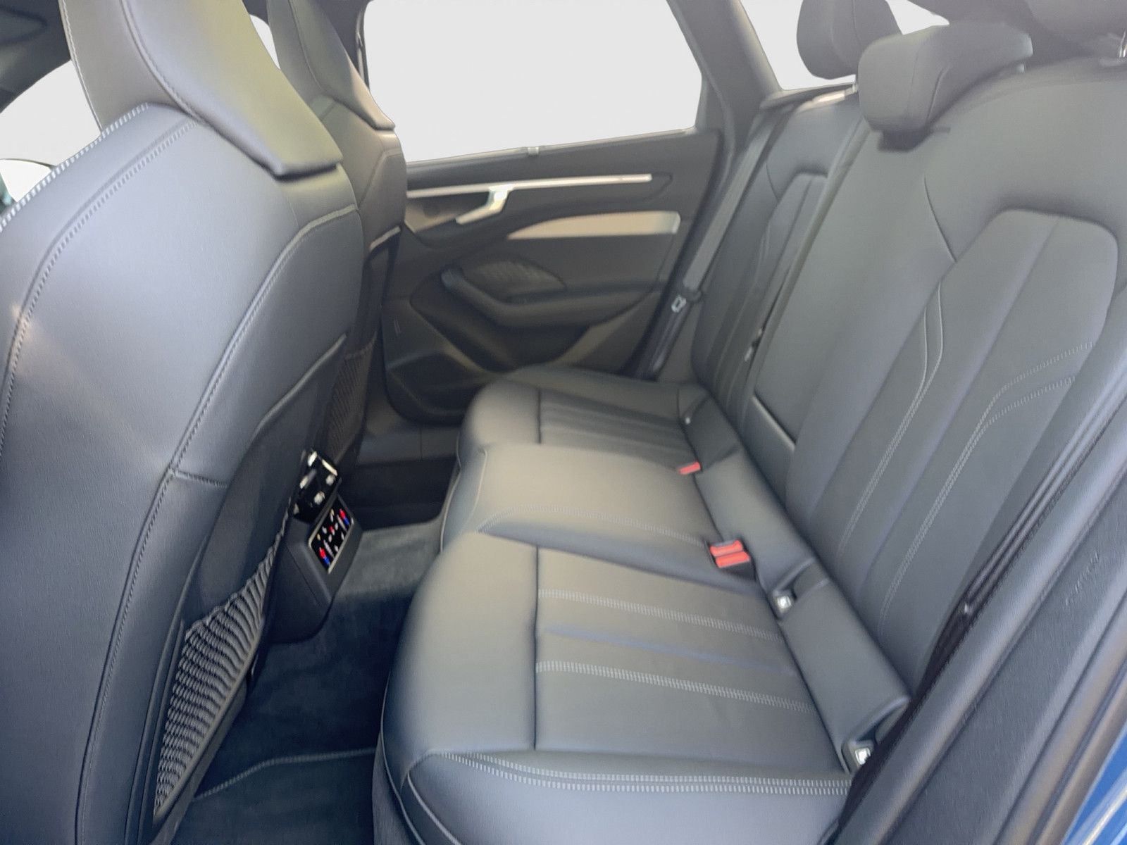 Audi A6 - Bild 13