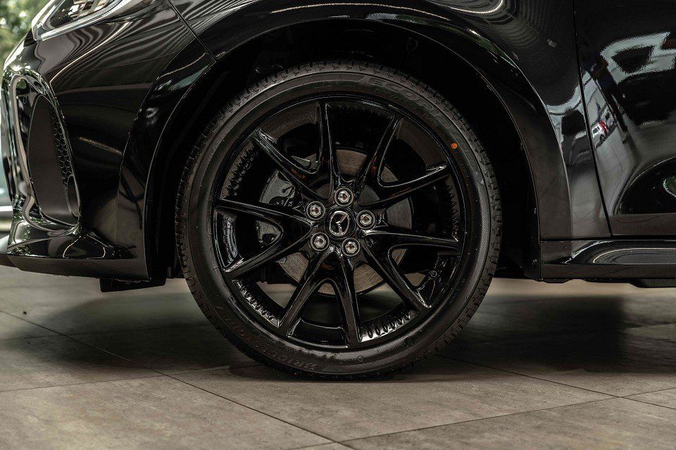Fahrzeugabbildung Mazda 2 Hybrid HOMURA PLUS