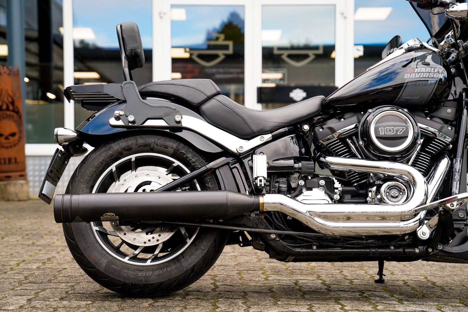Fahrzeugabbildung Harley-Davidson FLSB Sport Glide 107 cui - Jekill & Hyde