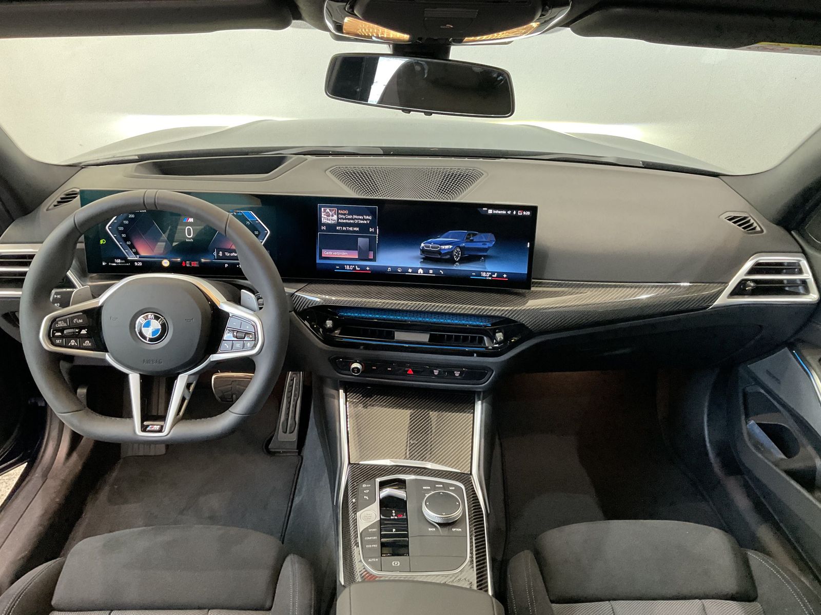 Fahrzeugabbildung BMW 320d Standheizung, Panorama Glasdach, Komfortzug