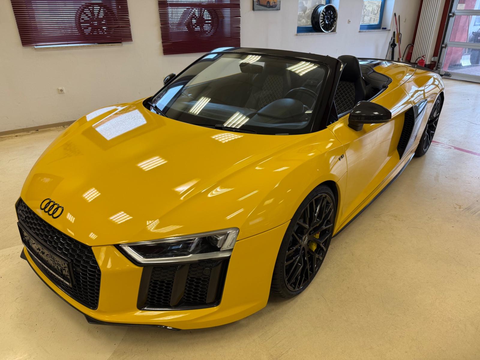 Audi R8 Spyder V10 5.2 PLUS quattro Carbon,20"Zoll