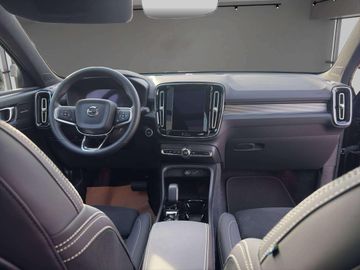 Volvo XC40 Ultra Black Edition B3 Deal Attack bis 30.1