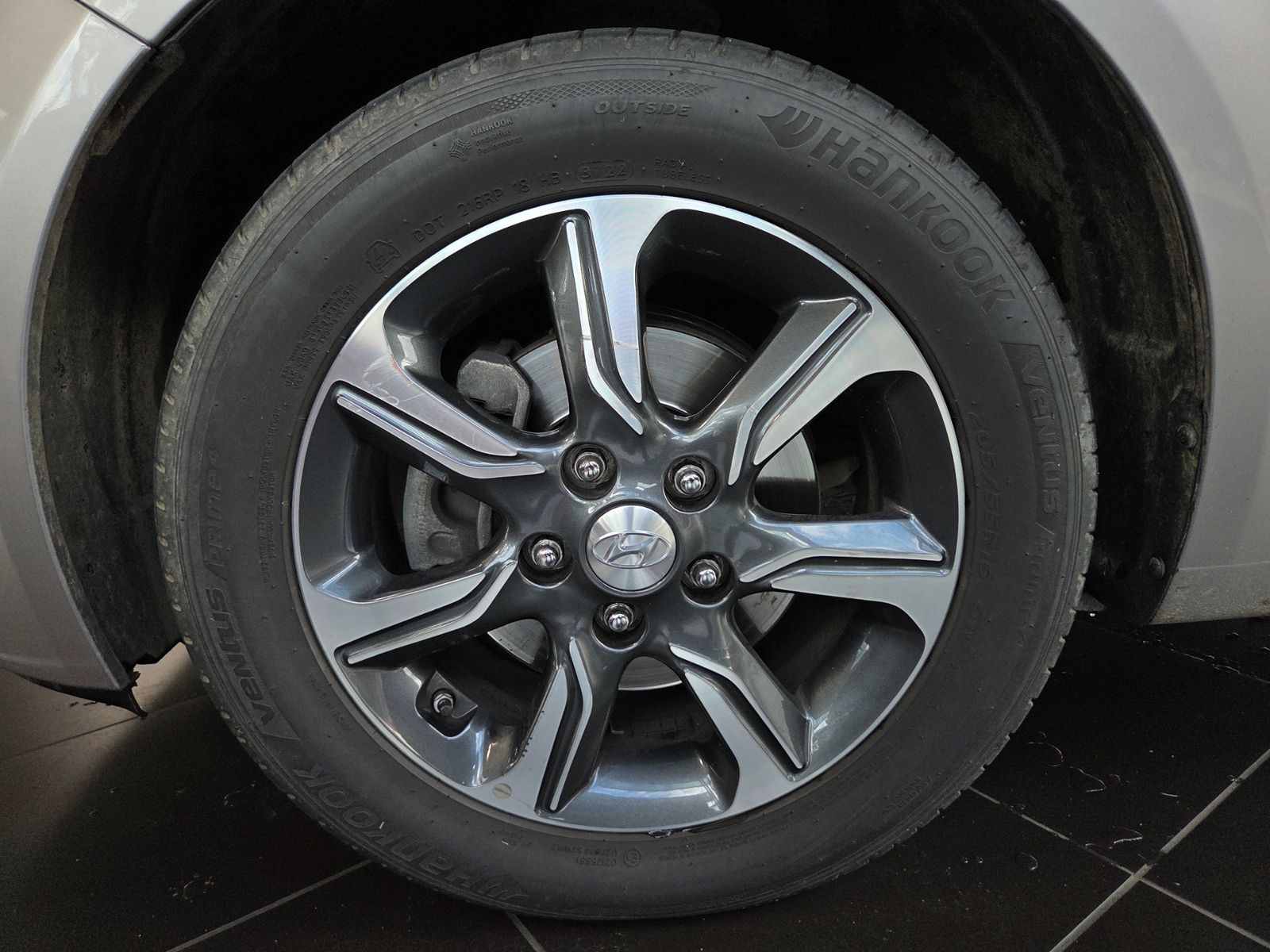 Fahrzeugabbildung Hyundai ix20 Space AHK KLIMA SHZ GRA ALU