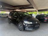 Volkswagen Touran Sound 7-Sitzer StHz/Pano/Kamera/LED/ACC - Volkswagen Touran aus 2017