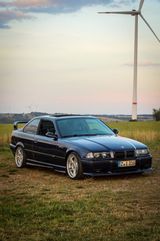 BMW E36 318is Coupé - BMW 318: 318is