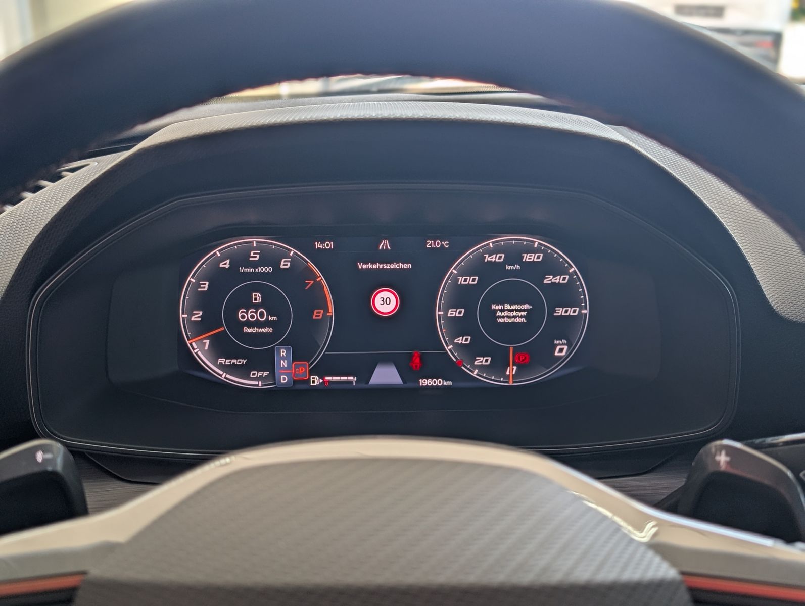 Fahrzeugabbildung CUPRA Leon VZ 4Drive ACC MATRIX-LED KAM PANO CARPLAY