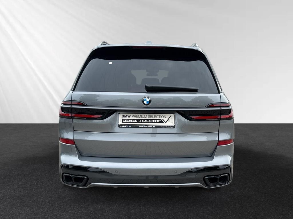 BMW X7 M60