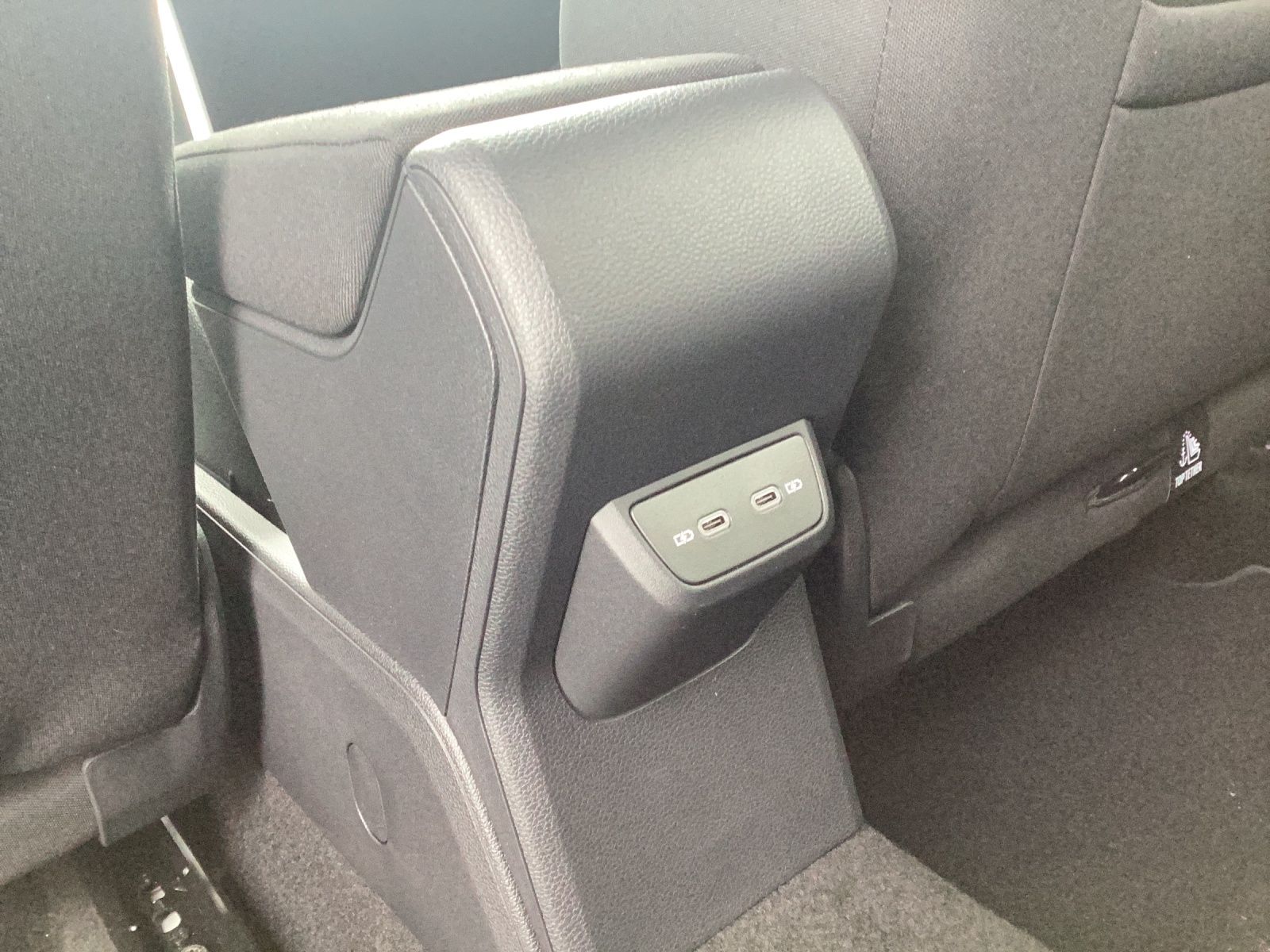 Fahrzeugabbildung Volkswagen Polo Style TSI DSG IQ.Light ACC SH RearView Ambi