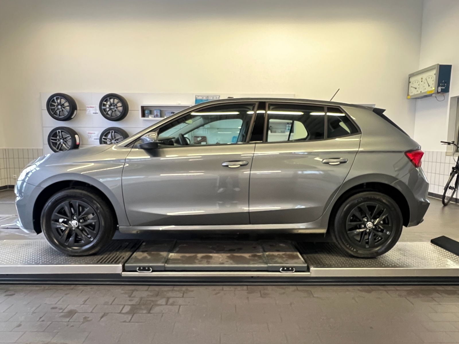 Fahrzeugabbildung SKODA Fabia IV Selection 1.0 TSI DSG *AHK, LED, SmartL