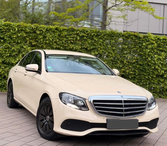 MERCEDES-BENZ Mercedes E200 Diesel  Gepflegte Limousine