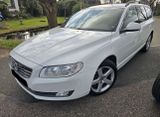 Volvo V70 D5 2.4 AWD/PDC/Teilleder/Tempoma... - Volvo V70 mit Diesel-Antrieb: Awd