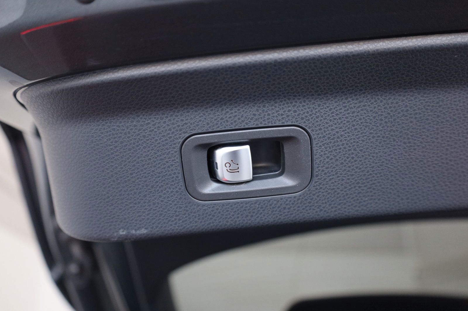 Fahrzeugabbildung Mercedes-Benz GLC 200d Coupé Leder,Navi,LED,Kamera,SH,PDC,AHK