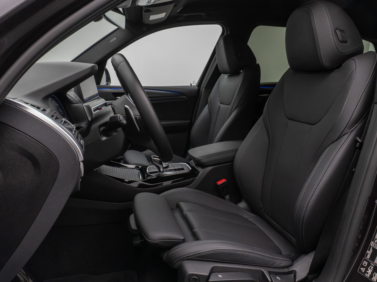 Fahrzeugabbildung BMW X3 xD20d  M Sport Kamera DAB HiFi Komfort 19Zoll