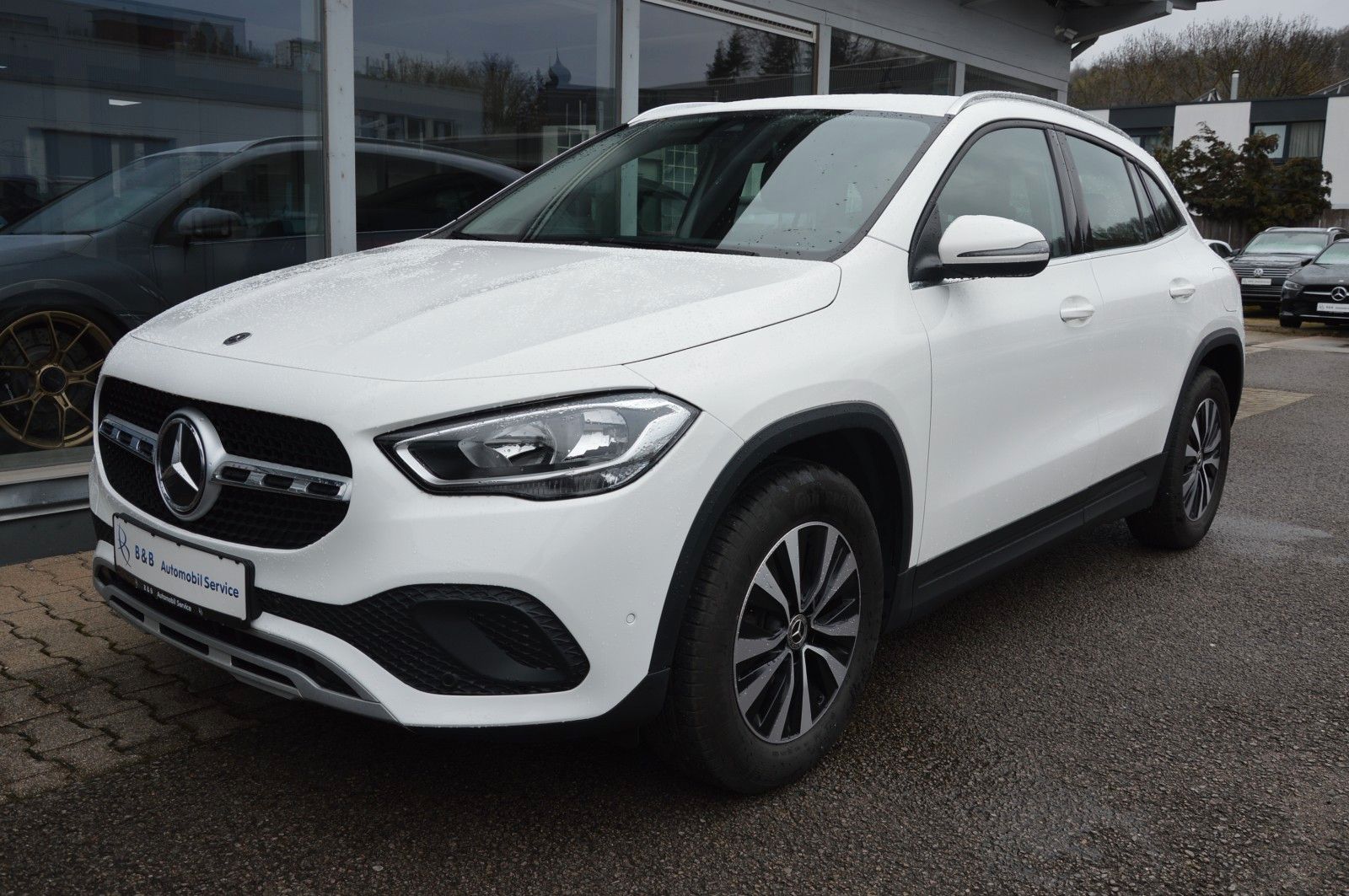 MERCEDES-BENZ GLA 200 STYLE*7GAUTOMATIK*BUSINESS*PDC*SHZ*MBUX*