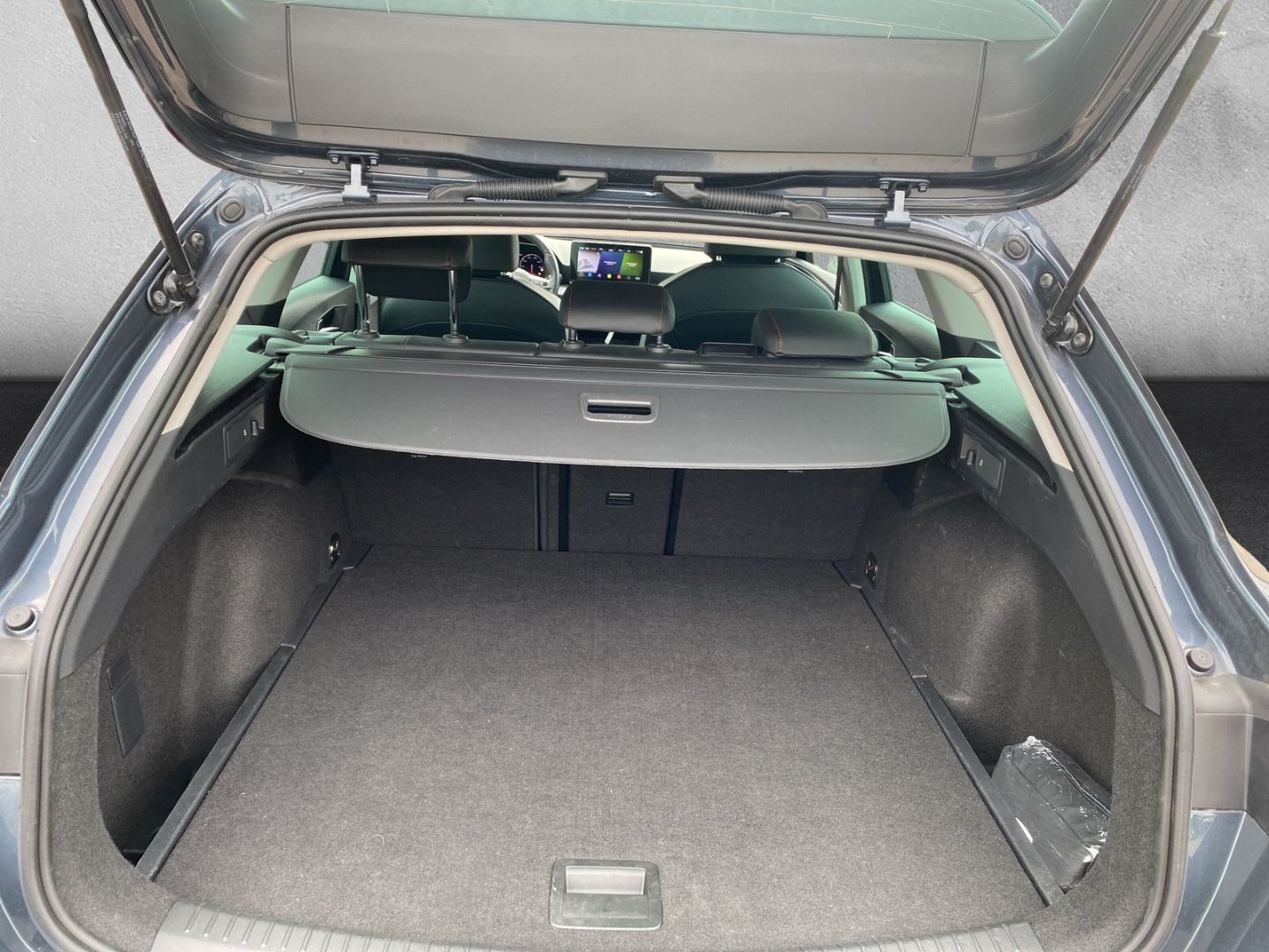 Fahrzeugabbildung SEAT Leon Sportstourer FR 2.0 TDI EU6d Navi Digitales