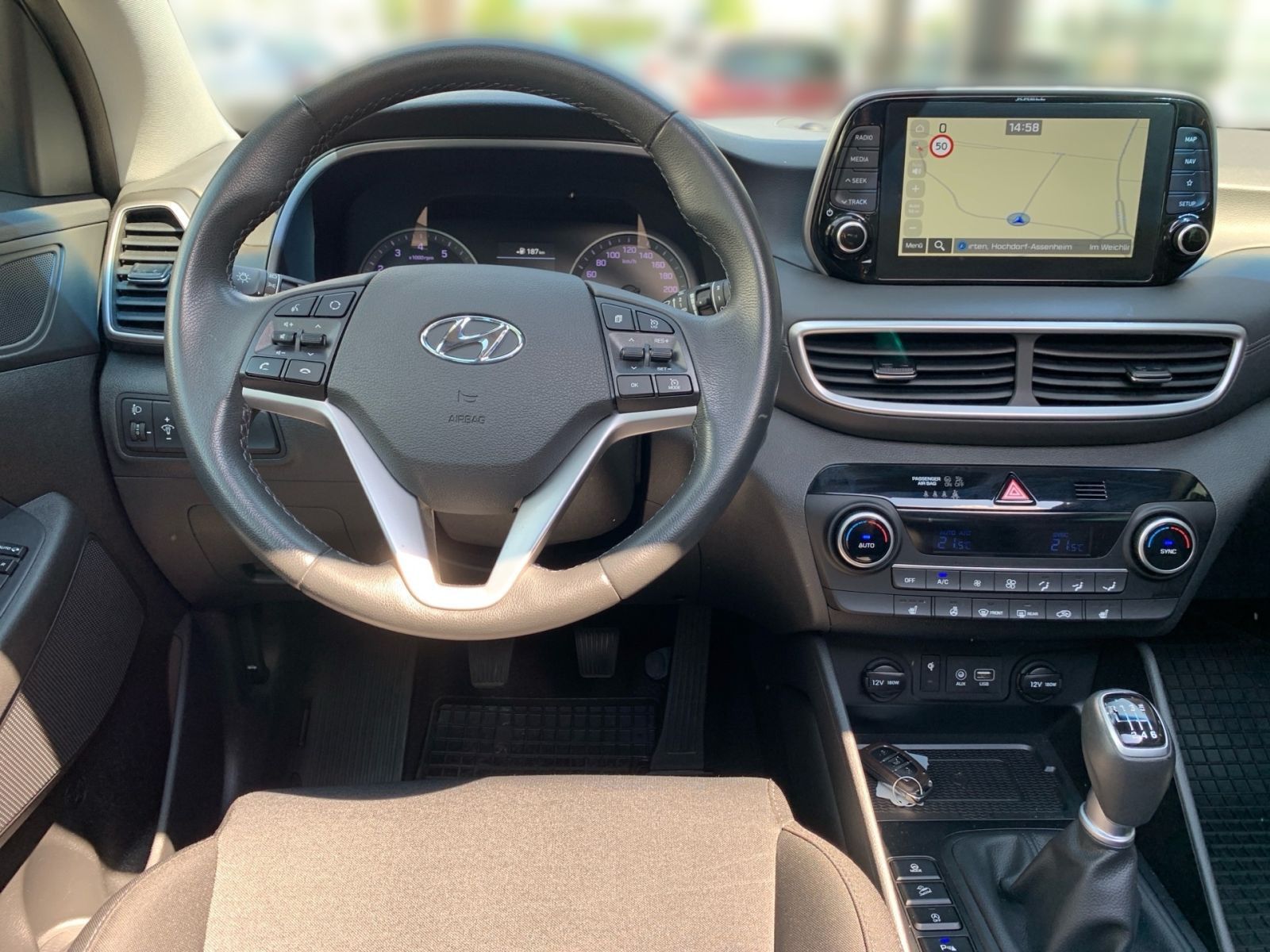 Fahrzeugabbildung Hyundai TUCSON 1.6 Turbo Advantage+ Panorama Dach 1Hd