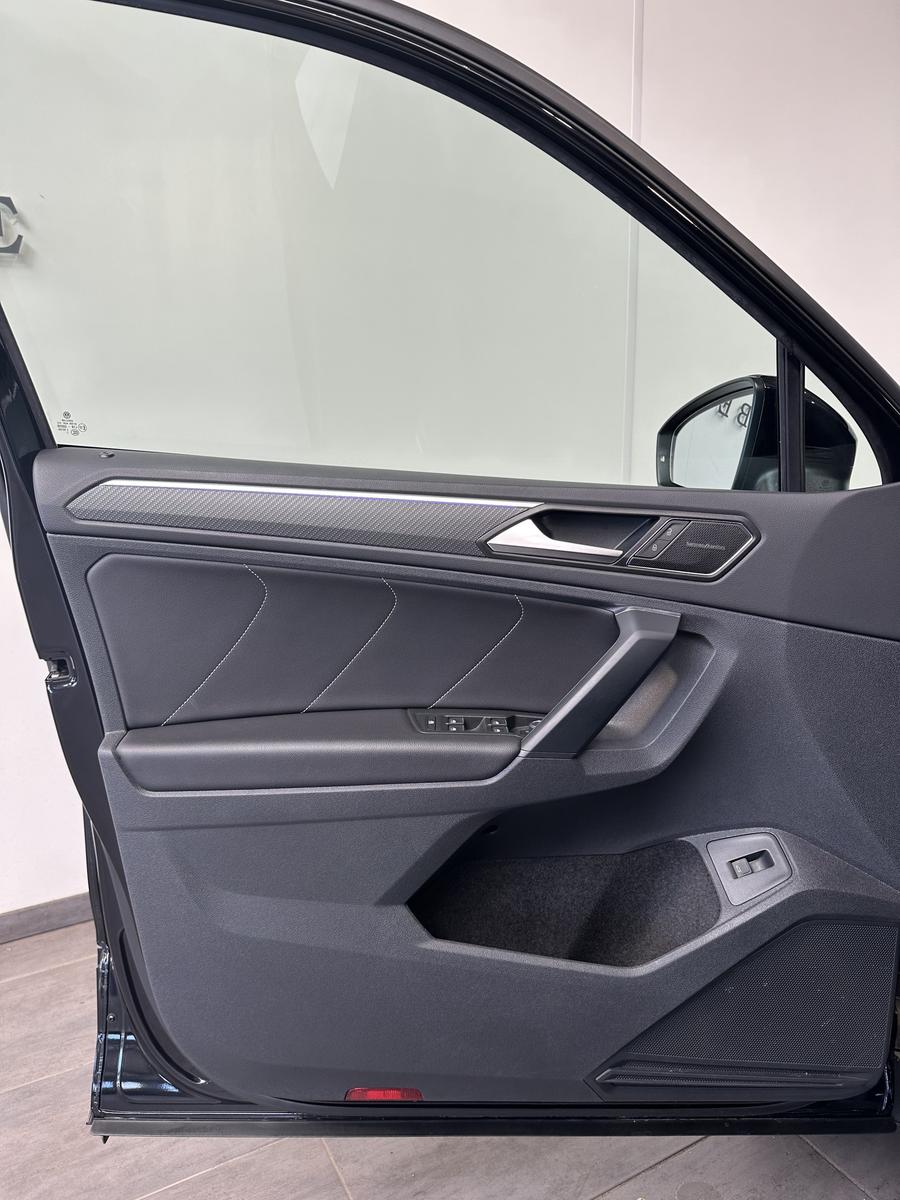 Volkswagen Tiguan 1.5 TSI DSG R-Line Black NAV+LED+ACC+SHZ, миниатюра 8