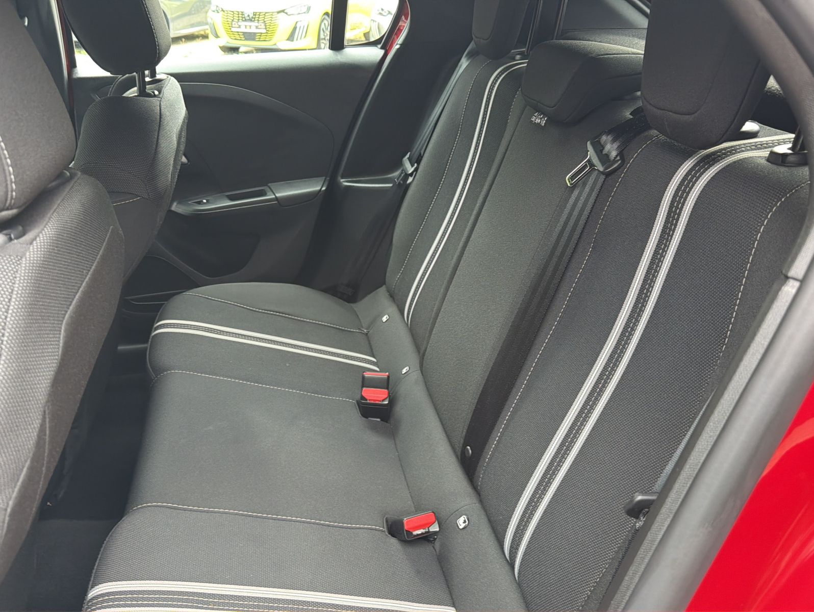Fahrzeugabbildung Opel Corsa GS 1.2T - Hybrid - Automatik