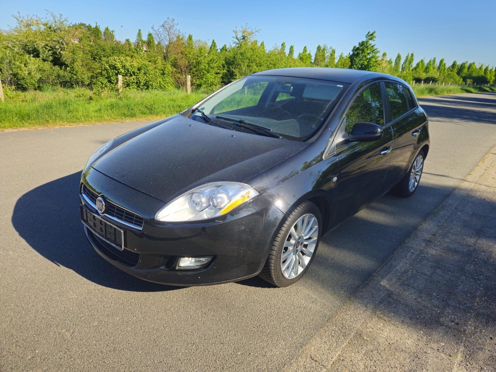 Fiat Bravo 1.4 16V Emotion=1. HAND=Rentner 84 Jahre=