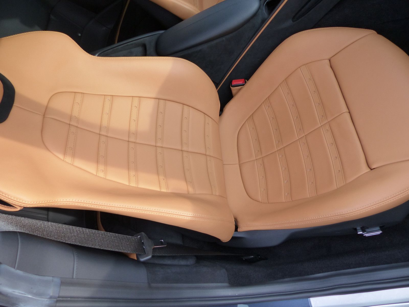 Fahrzeugabbildung Ferrari Roma Daytona Cognac/Cuoio