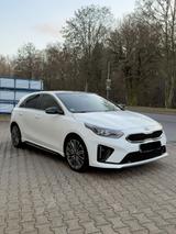 Kia Ceed 1.4 T-GDI GT Line/ 1. HAND/ VOLL/ PANORAMA - Kia cee'd / Ceed von privat