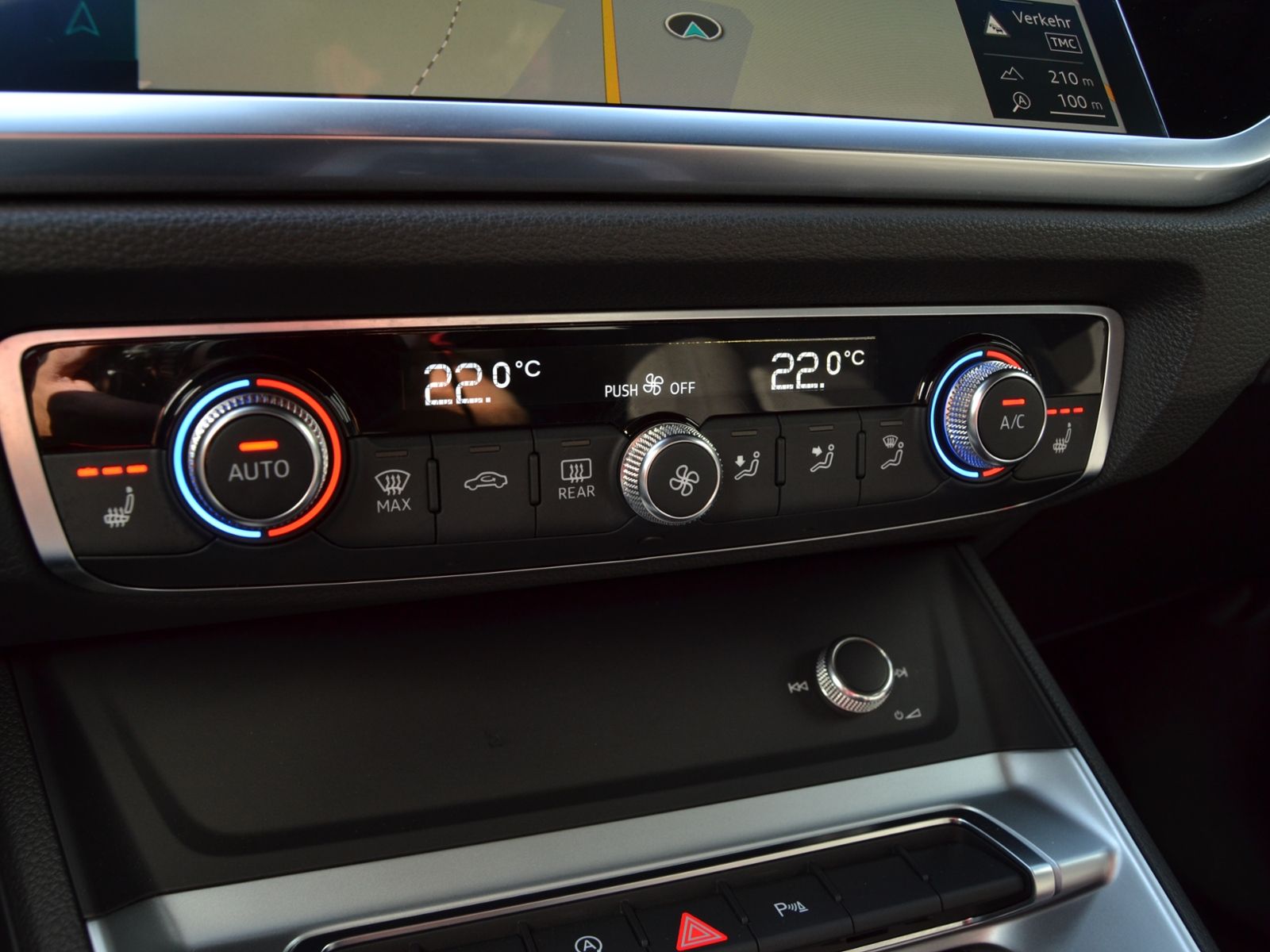Q3 35 TFSI S-tronic Advanced OPTIK-SW/AHK/LED/18