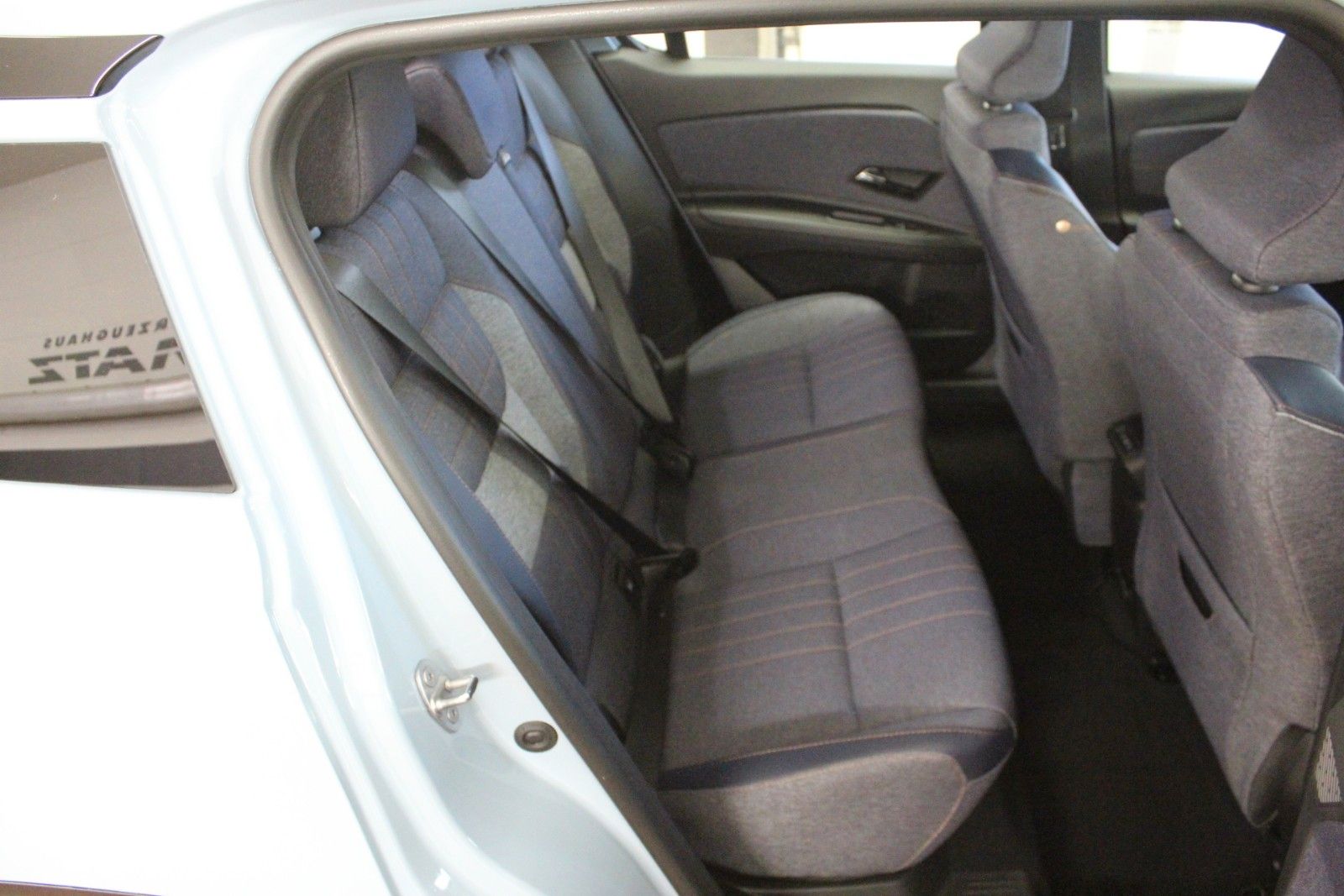 Fahrzeugabbildung Renault R 4 150 Comfort Range Techno*Winterpaket*