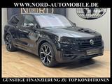 Volkswagen Touareg R-Line Black 4MOT 3.0 TSI 22/Luft/StHz R - Volkswagen Touareg mit Benzin-Antrieb: Geländewagen, 3.2