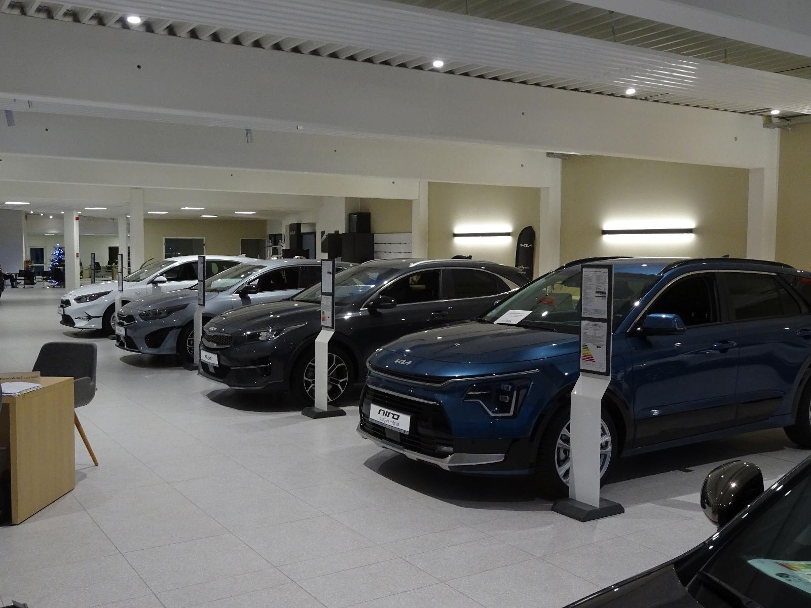 showroom-image-main