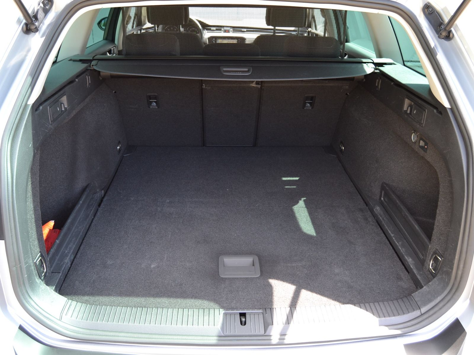 Passat Variant 2.0 TDI DSG Business IQ.DRIVE/AHK