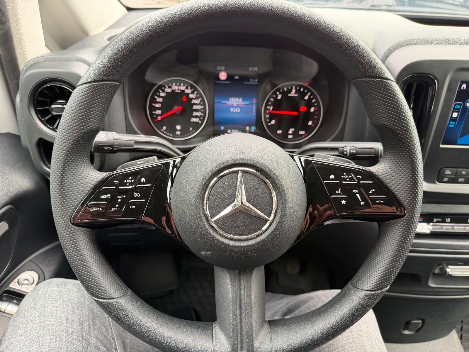 Fahrzeugabbildung Mercedes-Benz Vito 116 CDI 9G Extral Klima Kamera