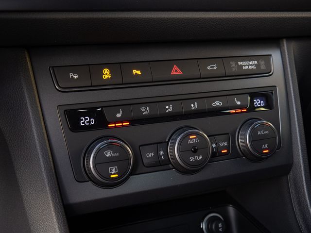 Ateca 1.5 TSI KLIMA SITZHEIZUNG NAVI AHK ACC LED