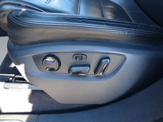 Fahrzeugabbildung Volkswagen Touareg V6 TDI/Xenon/Leder/Kam/Luft/2.Hd/AHK/Nav