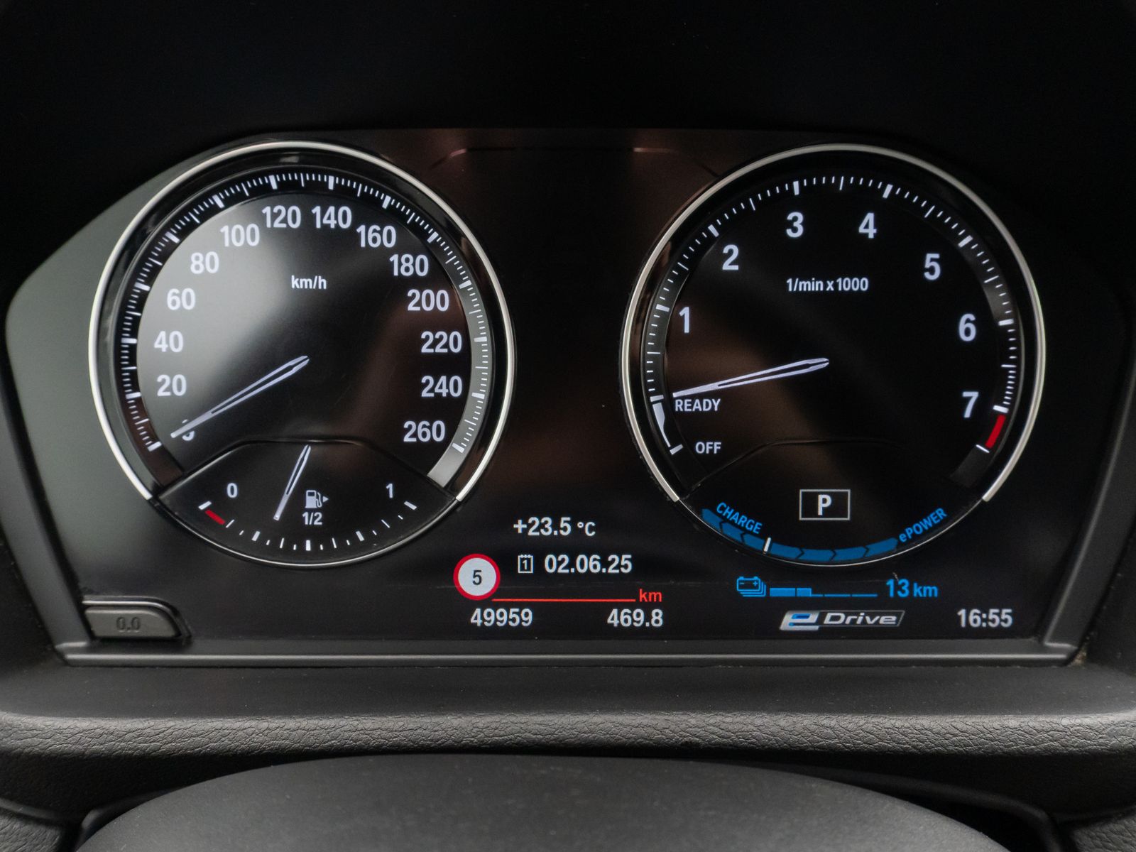 Fahrzeugabbildung BMW X1 xD25e DAB Navi ParkAssist Lordos Geschwindig