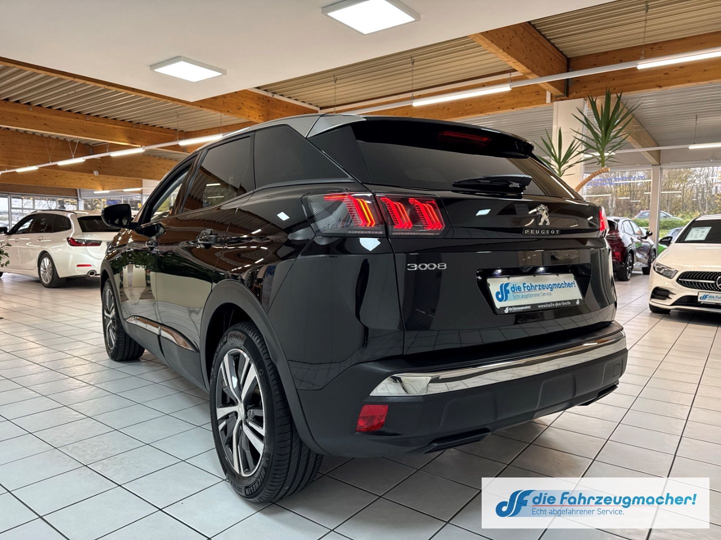 Fahrzeugabbildung Peugeot 3008 Allure Pack Navi Digitales Cockpit LED El.