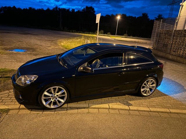 Opel Astra H Opc