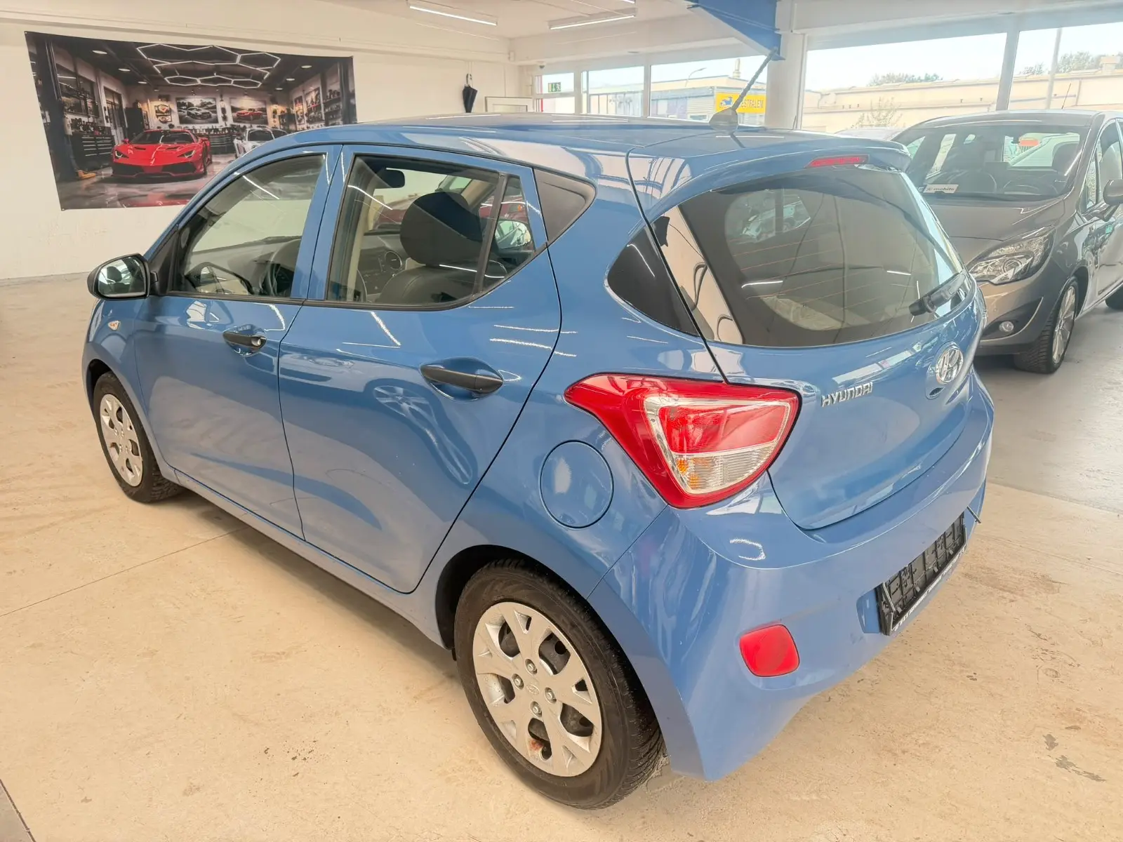 Hyundai i10 1.0 FIFA World Cup Edition
