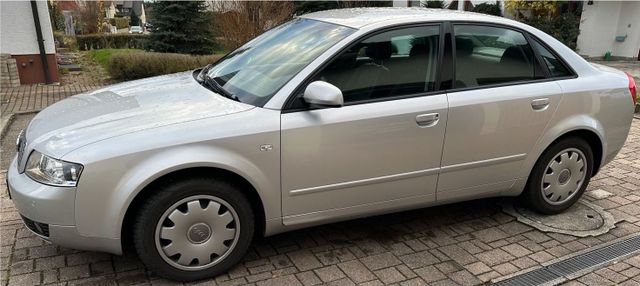 Audi A4 Limousine 2,4