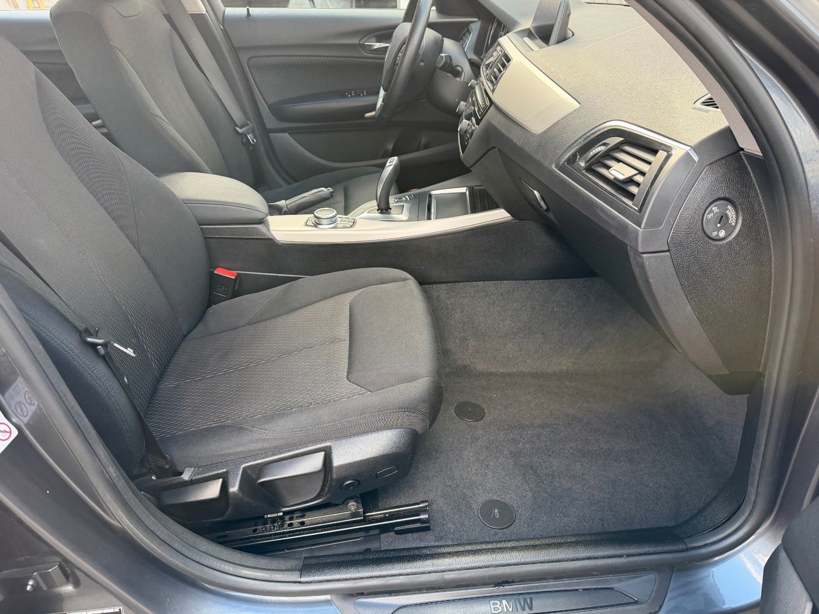 BMW 120 i Advantage 8 G Automatik LED Navi SHZ foto 11