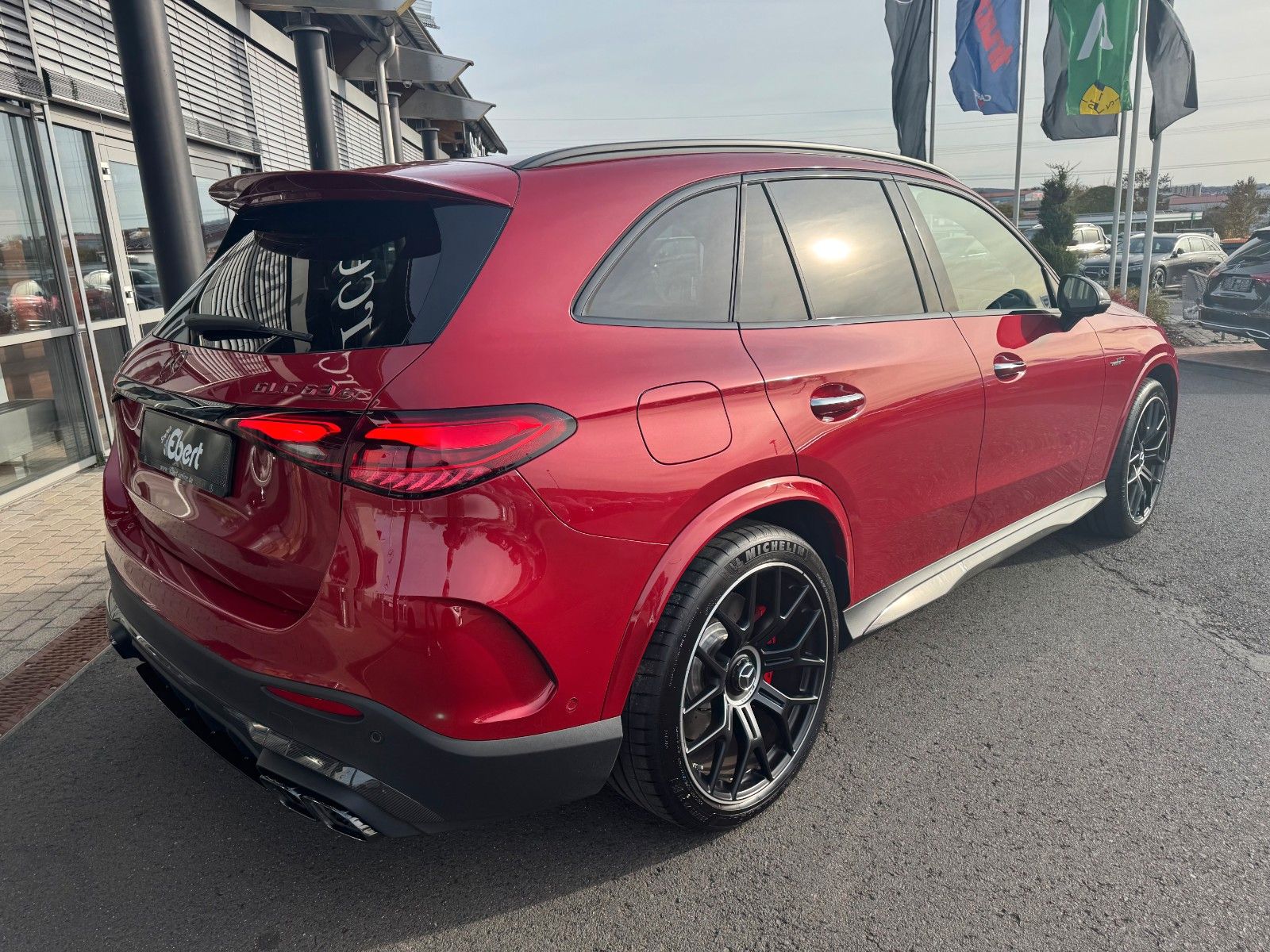 Fahrzeugabbildung Mercedes-Benz GLC 63 AMG E Carbon+Burm3D+DriversP+Memory